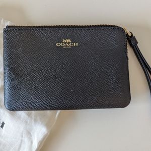 Black Coach Cross-grain Leather Wristlet